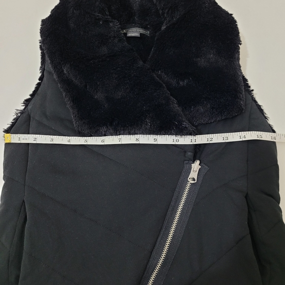 Armani Exchange reversible faux fur vest - Picture 11 of 13